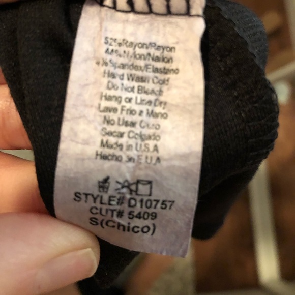 Black v neck midi dresss - Picture 8 of 8